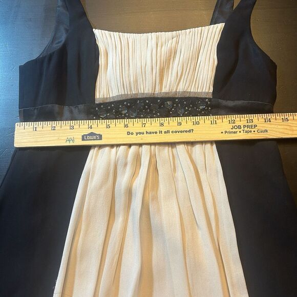 BCBG MaxAzria modest Silk Chiffon Evening Gown Maxi Dress Black Cream Size 6 - Picture 8 of 14